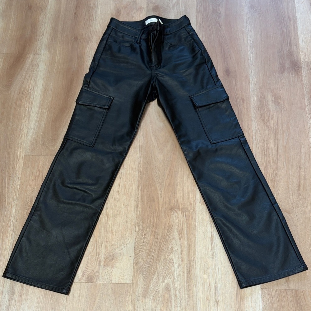 tgla Women’s faux leather Black Cargo Pants sz0